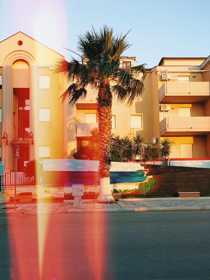 Aloha Park Hotel Кампомарино Екстериор снимка