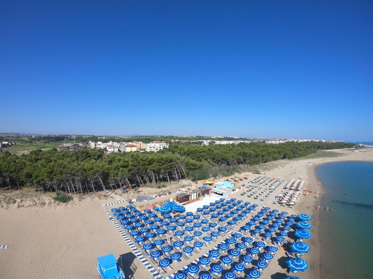 Aloha Park Hotel Кампомарино Екстериор снимка